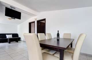 Апартаменты David & Hanna Apartments Сутоморе Улучшенные апартаменты-8